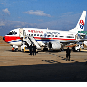 于田万方航空空运航空快运业稳步发展的原因是什么？
